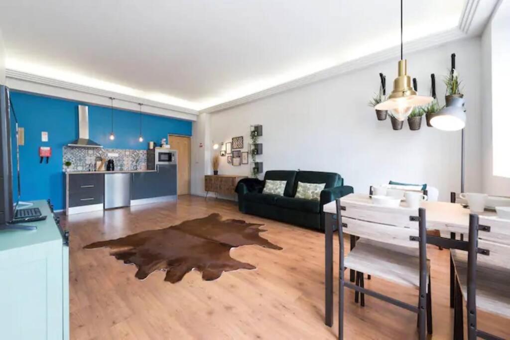 Sta Catarina - 2 Bedroom Apartament ポルト エクステリア 写真
